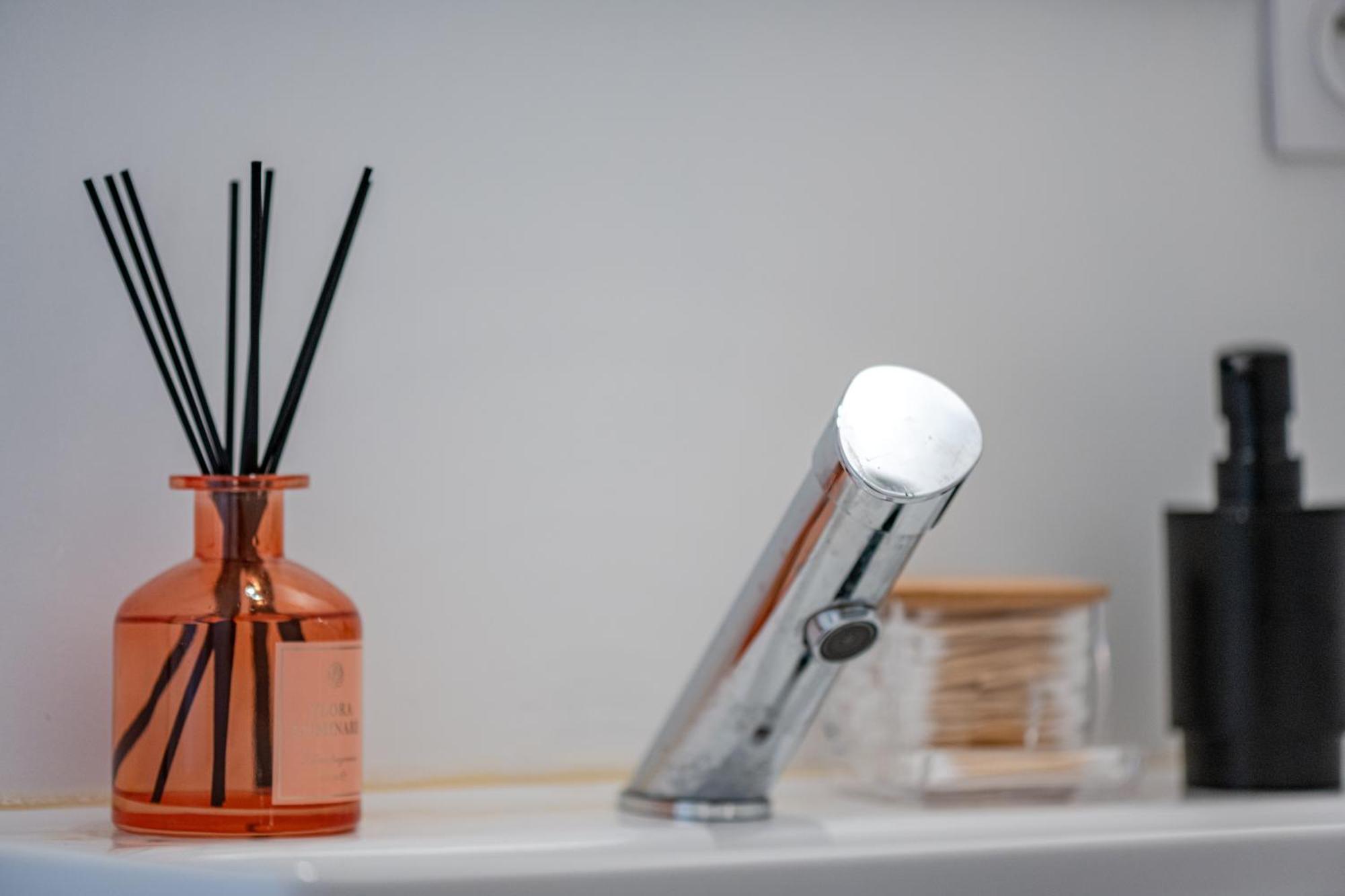 Chic Family - Neuf & Moderne - Parking Wifi Centre Ville Gare Tgv - Confort Ideal Famille - Offre Speciale Perpignano Esterno foto