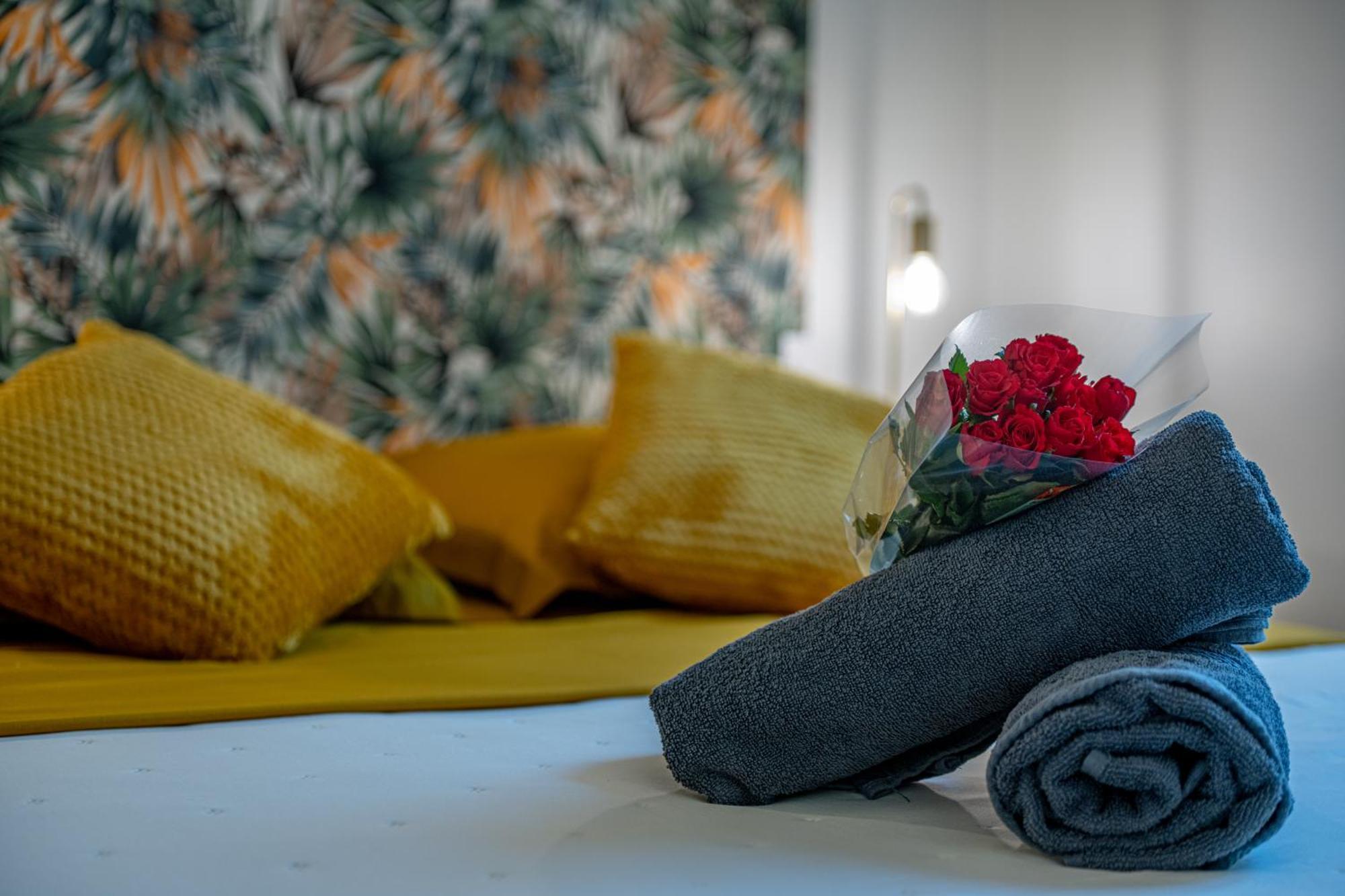 Chic Family - Neuf & Moderne - Parking Wifi Centre Ville Gare Tgv - Confort Ideal Famille - Offre Speciale Perpignano Esterno foto